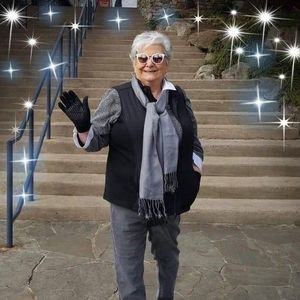 Meet your Posher, Caroline